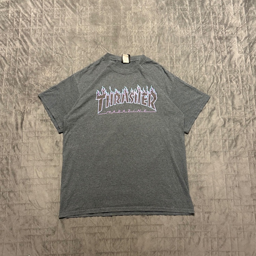 Vintage y2k Thrasher Magazine Flame Skater Grunge Shirt